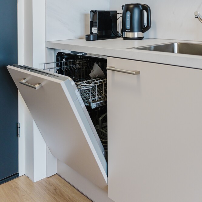 How to deep clean your dishwasher